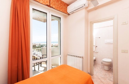 Marina di Pietrasanta Hotel | Hotel Ambasciatori