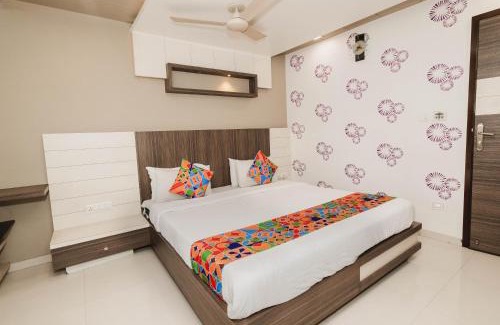 Sayajiganj Hotel | Hotel Amber Railway station