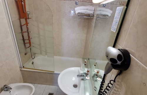 Empuriabrava Hotel | Hotel Ampuria Inn