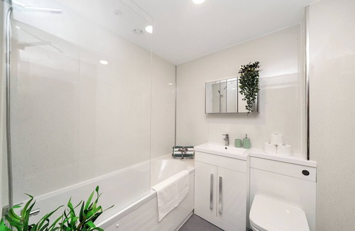Clementswood Apartamento | Hotel Apartment in Ilford