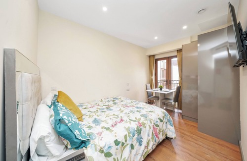 Clementswood Apartamento | Hotel Apartment in Ilford