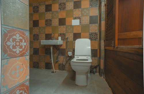 Pangot Hotel | Hotel Aranya Virasat