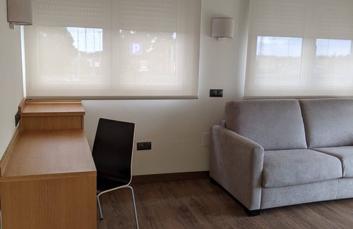 El Monte Hotel | Hotel Arias Aeropuerto