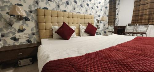 Old Delhi Hotel | Hotel Arina Inn