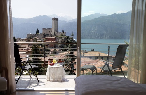 Malcesine Hotel | Hotel Ariston