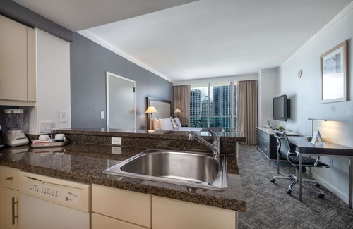 Coconut Grove Hotel | Hotel Arya, BW Premier Collection