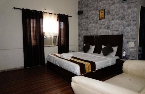 Satna Hotel | hotel ashi