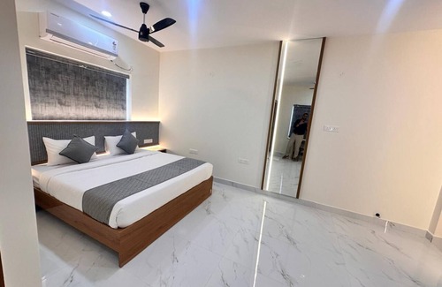 Gachibowli Hotel | Hotel Aurora Bliss