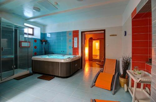 Stola Hotel | Hotel Avalanche