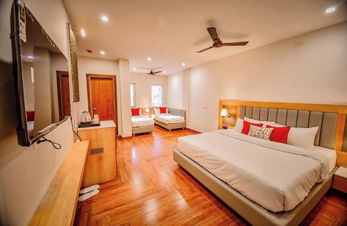 Varanasi Hotel | Hotel Aviral Ganga