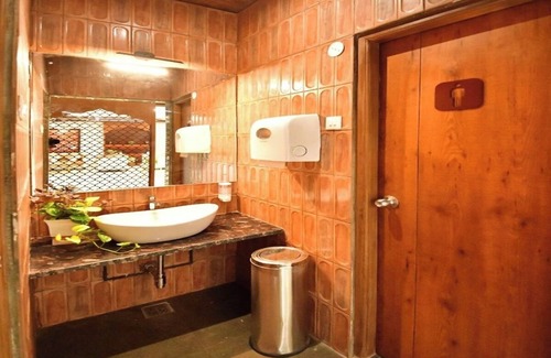 Varanasi Hotel | Hotel Aviral Ganga