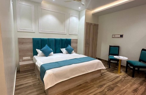 Allahabad Hotel | Hotel Ballian's INN