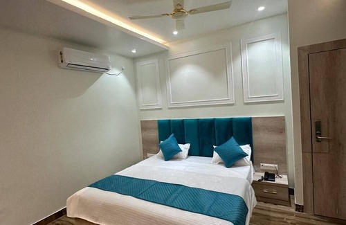 Allahabad Hotel | Hotel Ballian's INN