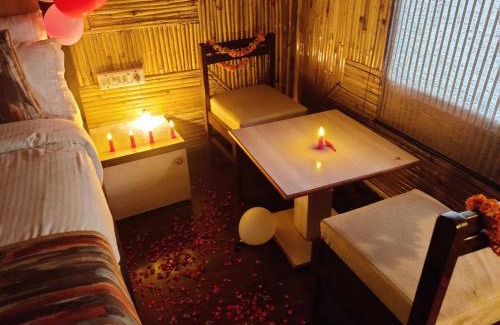 Durgapura Hotel | Hotel Bamboo Castle