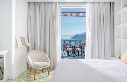 Sorrento Hotel | Hotel Belair