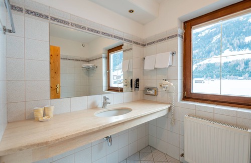 Neustift Im Stubaital Hotel | Hotel Bergjuwel