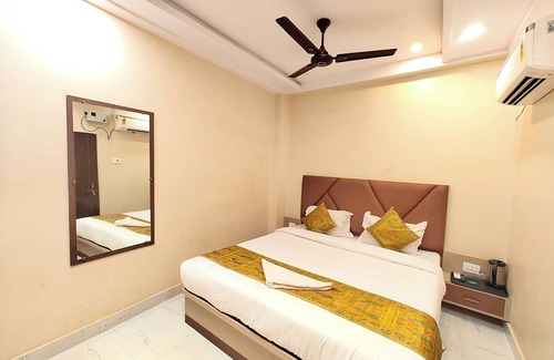 Varanasi Hotel | Hotel BN&K Grand Varanasi