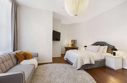 Downtown Baltimore Hotel | Hotel Brexton, Trademark Collection by Wyndham