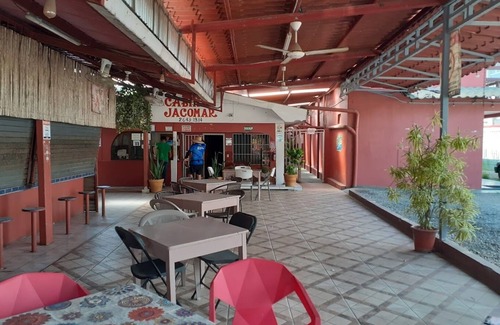 Jacó Hotel | Hotel Cabinas Jacomar