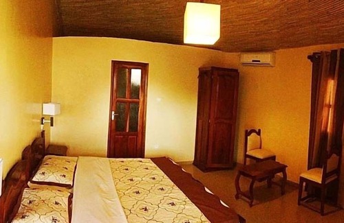 Niaga Hotel | Hotel & Campement du Lac Rose