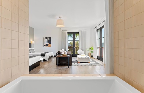 Claremont Hotel | Hotel Casa 425 + Lounge