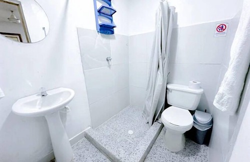 Urbanizacion Eliana Casa | Hotel casa blanca crespo