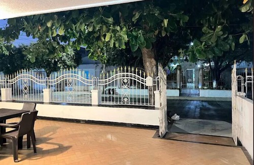 Urbanizacion Eliana Casa | Hotel casa blanca crespo