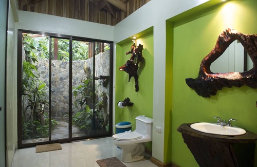 Katira Cabina | Hotel Catarata Río Celeste