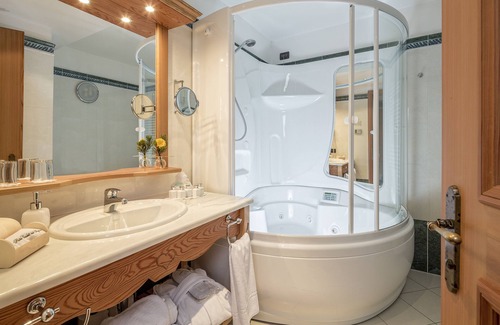 Madonna di Campiglio Hotel | Hotel Chalet del Sogno