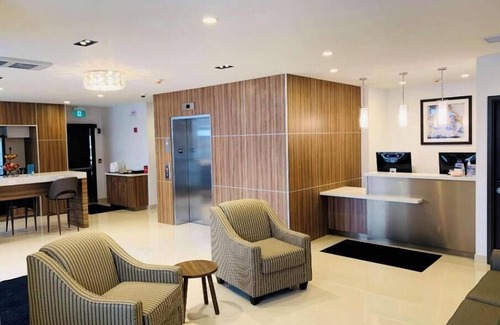 Northeast Mississauga Apartamento | Hotel Chandni Victoria -King Room