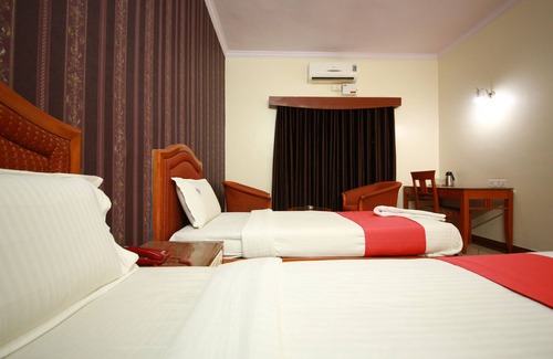 Gandhi Nagar Hotel | Hotel Chetan International