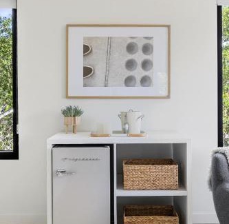 North Charleston Hotel | Hotel Circulo Park Circle Corner Suite 210