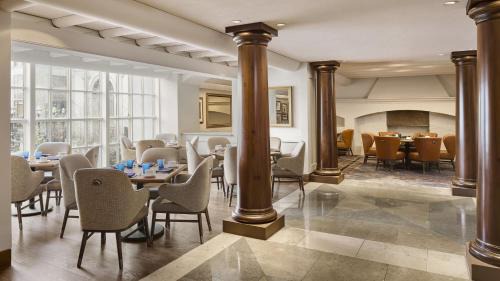 Downtown Cleveland Hotel | Hotel Cleveland Autograph Collection