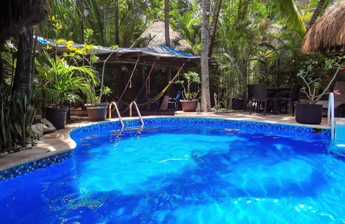Villa Juarez Casa | COCOS CABANAS, JUNIOR SUITE (vd), a 4 millas de Play del Carmen
