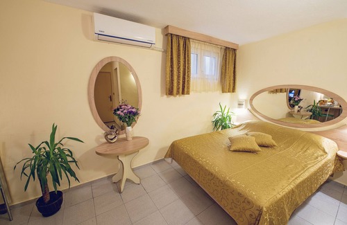 Hristo Botev Hotel | Hotel Color