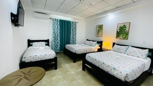 Las Lajas Hotel | Hotel Coronado Inn