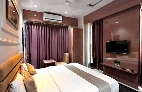 Surat Hotel | Hotel Czar Inn