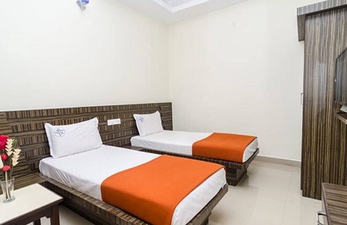 Kalapettai Hotel | Hotel Danaa Towers