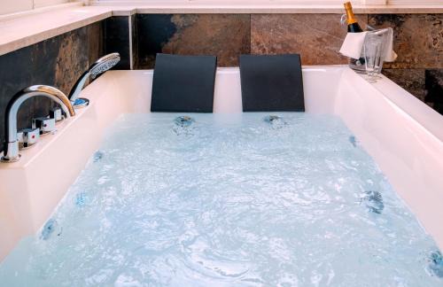 Fiumicino Hotel | Hotel De La Ville Relais