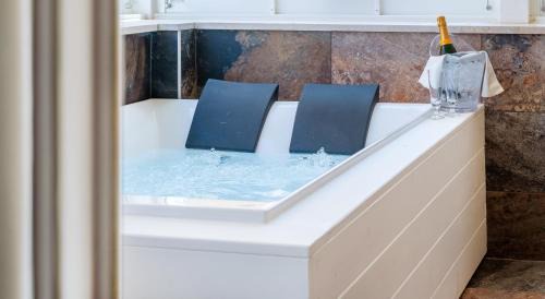 Fiumicino Hotel | Hotel De La Ville Relais