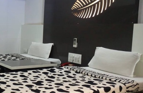 Surat Hotel | Hotel Decent