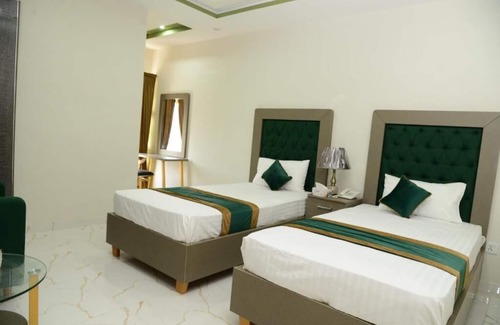 Lahore Hotel | Hotel Deluxe Johar Town Lahore