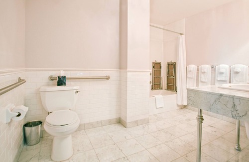 Goose Hollow Hotel | Hotel deLuxe