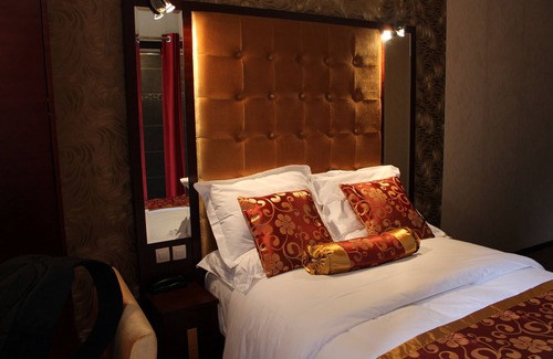 La Villette Hotel | Hotel Des Buttes Chaumont