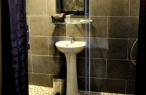 La Villette Hotel | Hotel Des Buttes Chaumont