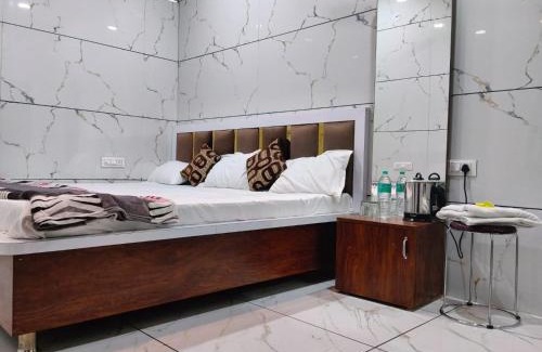 Ujjain Hotel | Hotel DIVYA DARSHAN