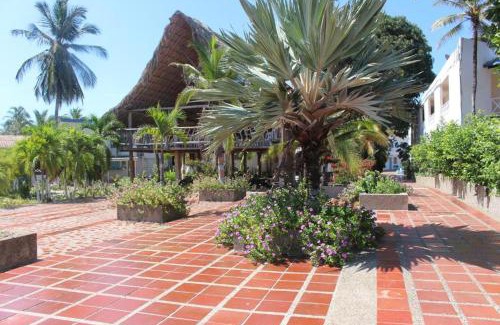 Tierra Bomba Island Hotel | Hotel Dorado Plaza Punta Arena