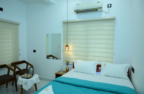 Kaloor Hotel | Hotel Elroi Suites