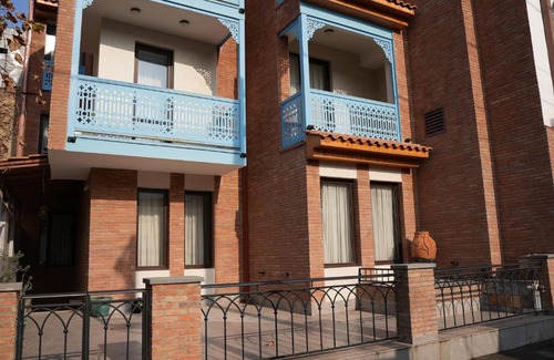 Avlabari Hotel | Hotel Embassy