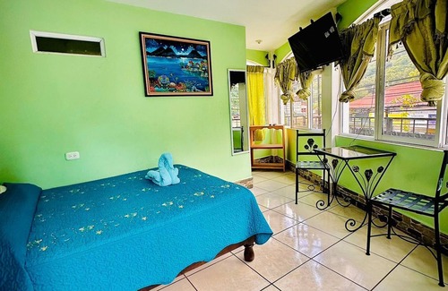 Panajachel Hotel | Hotel Emiss Panajachel